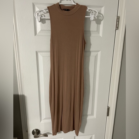 Express Dresses & Skirts - Express Sleeveless Brown Midi Dress